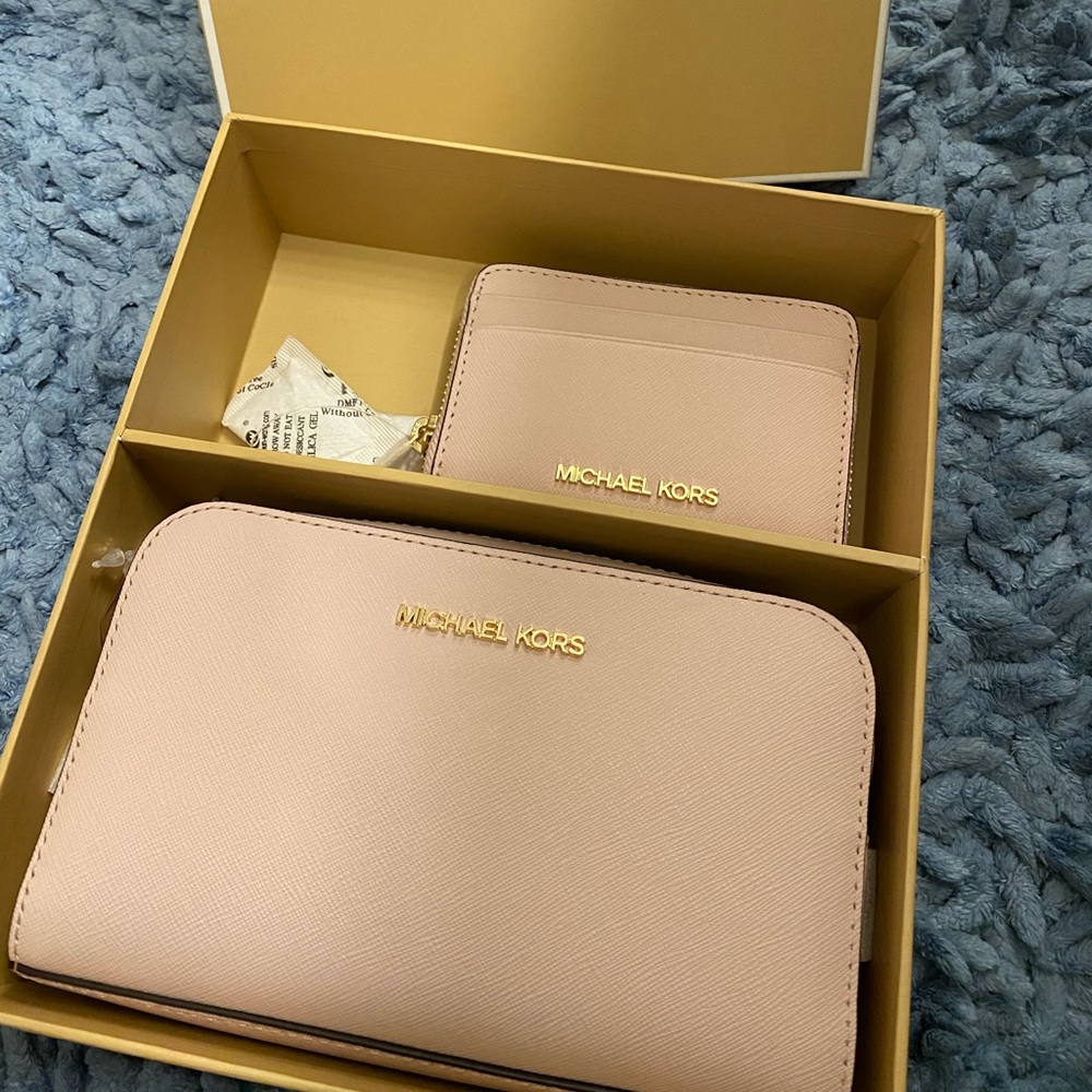 Micheal Kors Wallets Gift Set